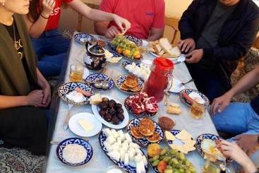 پانسیون Parviz Guest House