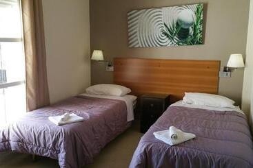 هاستل Sotel Valle Guadiaro