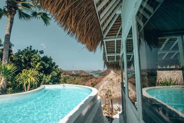 هتل Mohini Komodo Resort