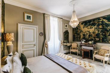 تختخواب و صبحانه Château La Creuzette
