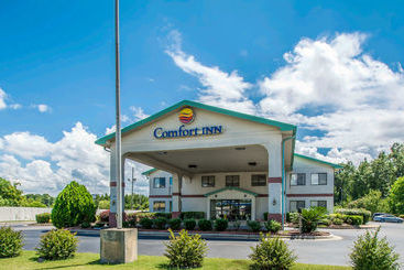 هتل Super 8 By Wyndham Montgomery I65