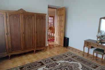 هاستل Luse Guest House