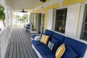هتل Sapodilla House