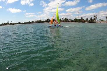 فندق Grassy Flats Resort & Beach Club