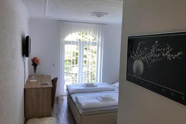 Motel Bella