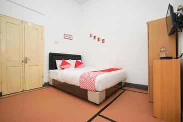 פנסיון Guest House Brak
