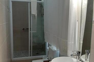مبيت وإفطار Figtree Guesthouse