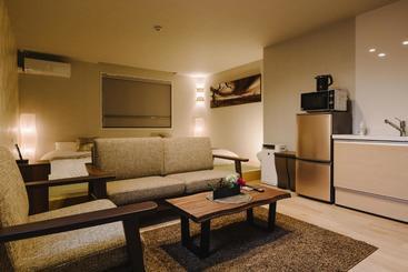 Grand Base Karatsu Ekiminami