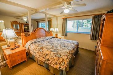 Coral Reef Resort, A Vri Resort