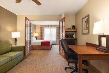 هتل Country Inn & Suites By Radisson, Davenport, Ia