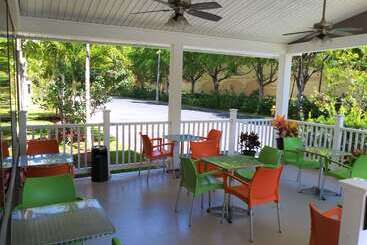 Hotel Quality Suites Fort Myers Airport I 75