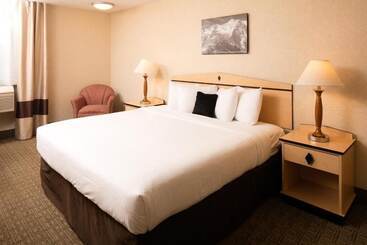 Sylo Hotel Denver Airport, A Ramada By Wyndham