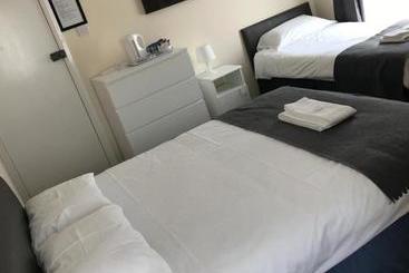 پانسیون Glenfaba Guest House