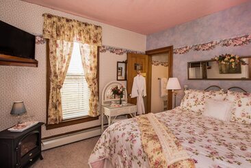 Sutherland House Victorian Bed And Breakfast