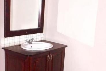 هتل Kassandara Pty Ltd