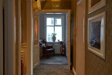 پانسیون Guesthouse Akurinn