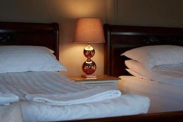 پانسیون Guesthouse Akurinn