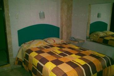 پانسیون Hostal Hostello   Lima Airport