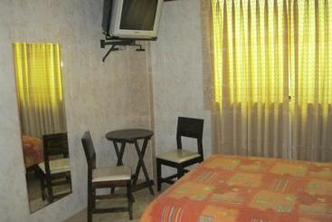 پانسیون Hostal Hostello   Lima Airport