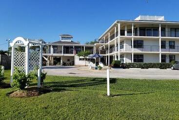 فندق Davis House Inn