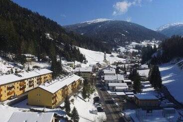 Хостел Gasthof Rose