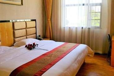 هتل 7 Days Inn Guangzhou Pazhou Branch