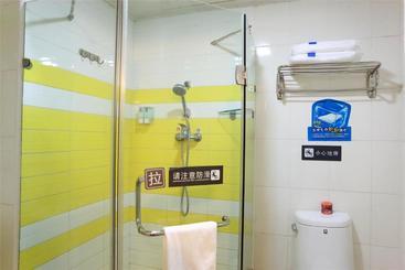 هتل 7days Inn Shenzhen Sungang East Road
