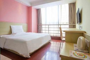 هتل 7days Inn Xiamen Railway Station Xiahe Road Ershi