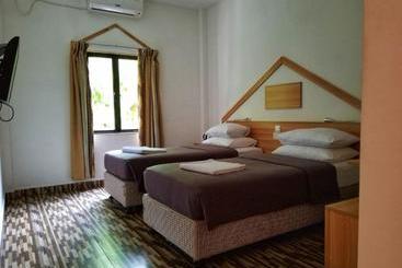 هتل Nomadic Inn