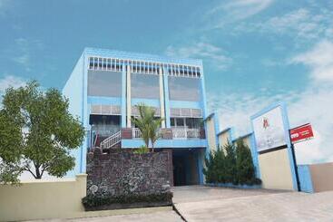 Otel Oyo 1673 M Authentic Kost Man