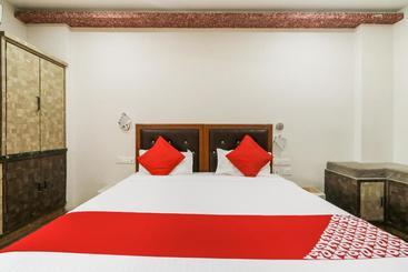 هتل Oyo 8867  Jaya Grand Saver