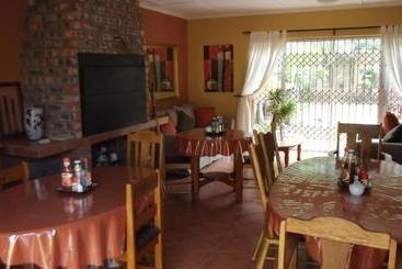 پانسیون Acres B&b