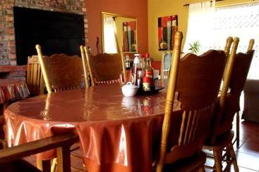 پانسیون Acres B&b