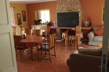 پانسیون Acres B&b