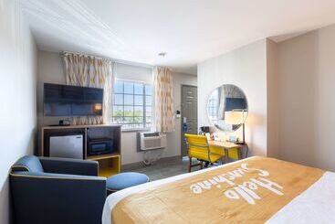 Отель Days Inn By Wyndham Red Bluff