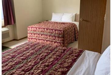 هتل Kings Inn Cody