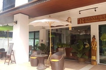 فندق Ratana