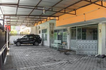 پانسیون Reddoorz@ Cangkring Street Cirebon