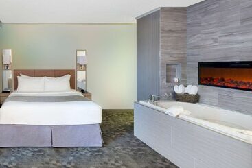 Hotel Wyndham Garden At Niagara Falls