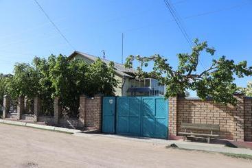 پانسیون Guest House Aziza