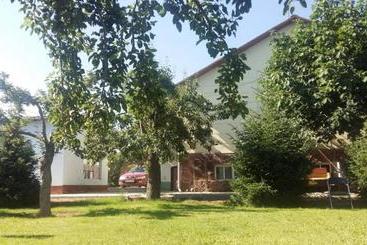 پانسیون Guest House Aziza