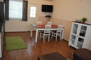 Ekokatti Cottages