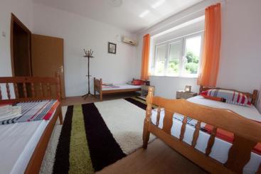 Hostel  Sema