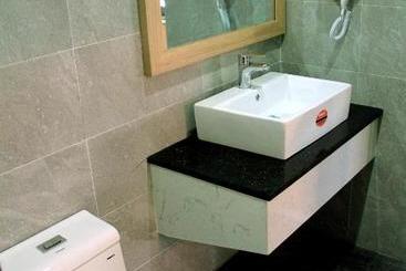هتل Ruby Luxury