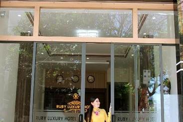 هتل Ruby Luxury