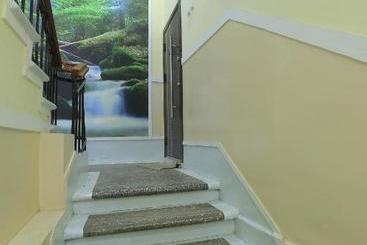 Yellow Hostel Dushanbe