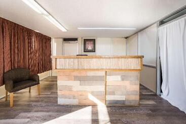 فندق Rodeway Inn