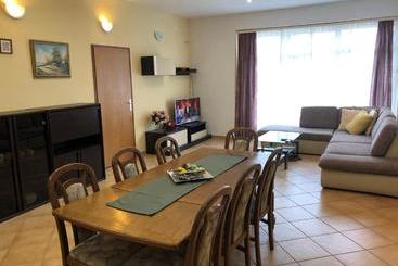 پانسیون Apartmani I Sobe Ivančić1