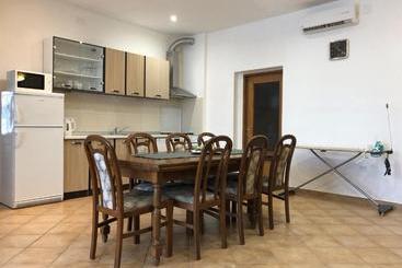 پانسیون Apartmani I Sobe Ivančić1