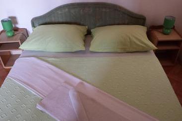 Apartments & Hostel Zdrava Hrana